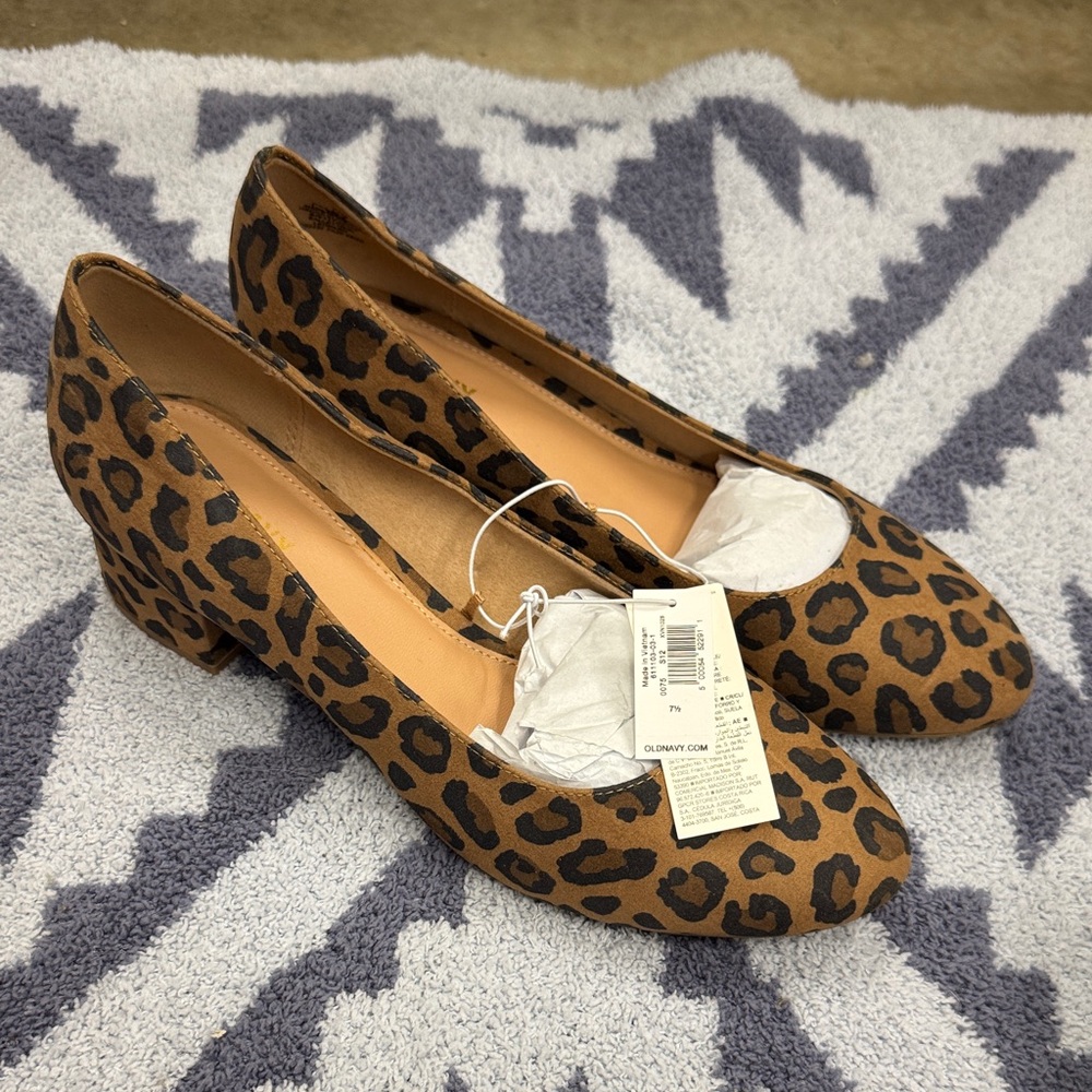 Old Navy Leopard Print Heels